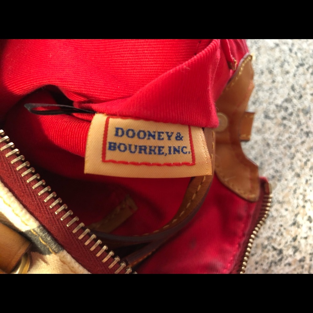 Authenticity tag
